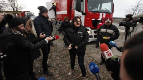Работата в Хитрино на пълни обороти. Къде ще настанят хората?