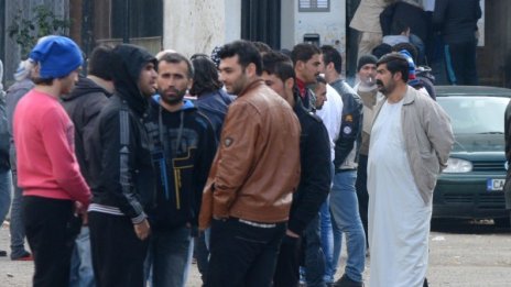 Австрия праща полицаи в Сърбия, вардят общата ни бразда