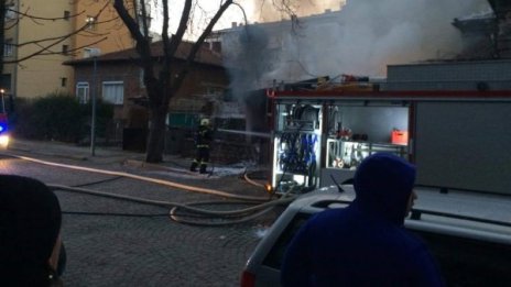 Експлозия в автосервиз рани човек в Пловдив