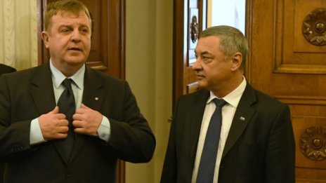 Лидерите на ПФ на преговорите за кабинет, тръгнаха си бързо