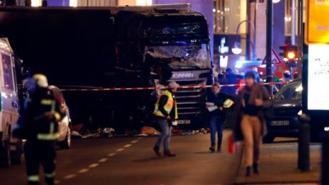 Кървава Коледа в Берлин в снимки