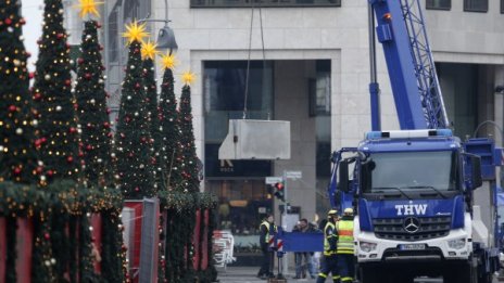 Четирима арестувани в Дортмунд за атентата в Берлин