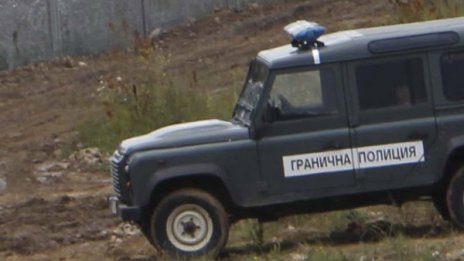 Военен джип се обърна в Странджа, четирима ранени