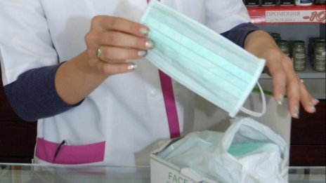 Като няма аптека и вендинг апарат за лекарства върши работа