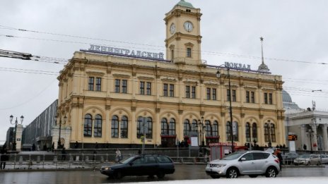 Евакуираха 3000 души от три московски гари заради бомбена заплаха