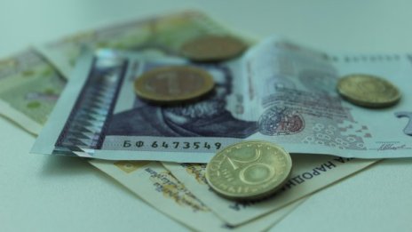 Баба от Банско остави 10 бона на прозореца си за апаши