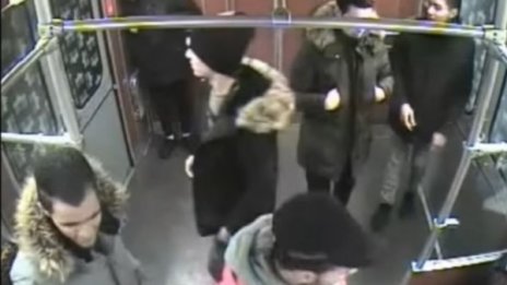 Развръзка: Подпалвачите от берлинското метро се предадоха
