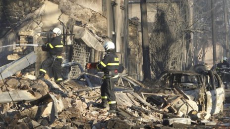 Доставят първите 2 т храна на пострадалите в Хитрино