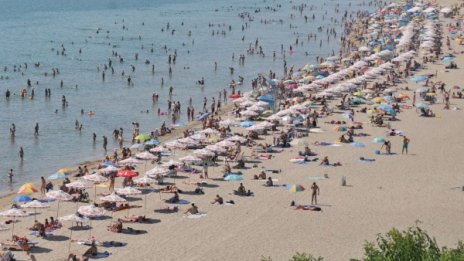 Вмъкват плажовете в групи, зависи от услугите 