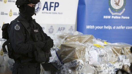 Арестуваха 15 души, внесли над 1 т кокаин в Австралия