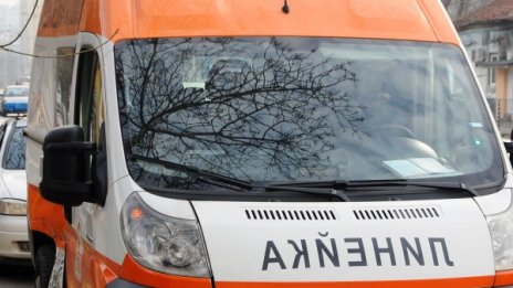 Шофьор бере душа, на наклон не дръпнал ръчна, слязъл и...