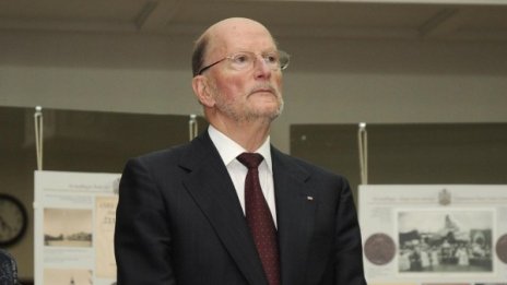 Царят се загрижи за имиджа на България: Агресията вреди!