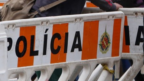 Мъж уби бившата си жена, сина си и още 10 души в Бразилия