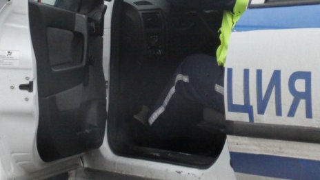 Бежанци минаха границата ни, зарязаха сомалийка в студа 