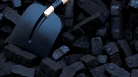 Замръзнаха въглищата на ТЕЦ-Перник, градът без топло