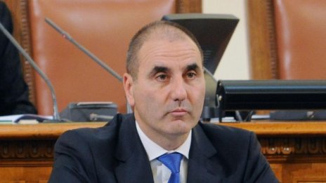 Цветанов предвижда трудни дни за НС, сезонът – кратък