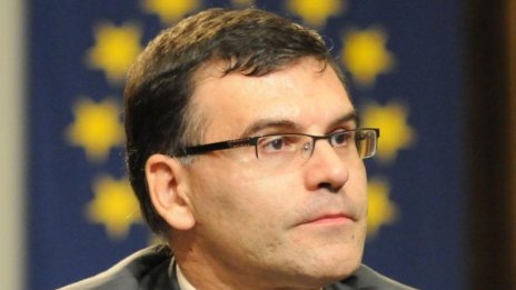 Безмълвен Дянков напусна следствието, с подписка е 