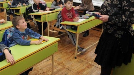 За 648 часа учителски труд годишно настоява синдикат