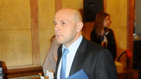 ГЕРБ отвръща на удара: Няма загубени европари