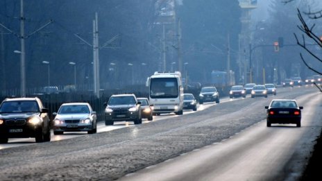 Само за ден: 30 шофьори се върнаха без коли от път
