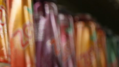 Забраняват напитки със захар и оцветители във Франция