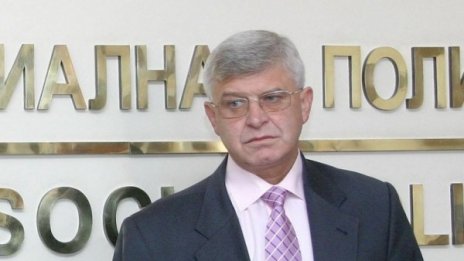 Ананиев свиква съвета за финансова стабилност 