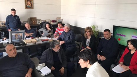 Борисов събра министри и депутати, готвят се за изборите 