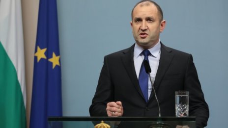 Как България ще балансира между Путин и Тръмп?