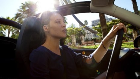 Платете с Visa за своя Europcar автомобил
