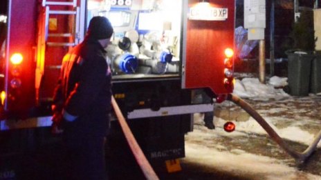 Дете е с изгаряния след пожар в дома му в Шумен
