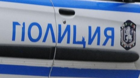 Маскирани нападнаха клиент на банка в София 