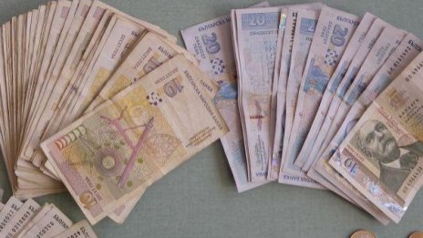Бизнесът към властта с унгарски пример: Дайте ни, за да дадем!