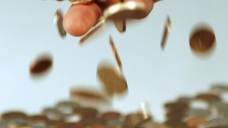Над 7000 безработни с обезщетение над средната заплата