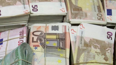 2100 евро летят през балкона за ало апаши в Дупница