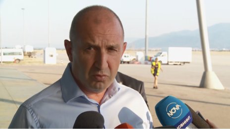 Радев: Трябва да имаме собствени способности за пожарогасене