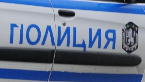Самоубиец "полетя" от 13-ия етаж на блок в Бургас