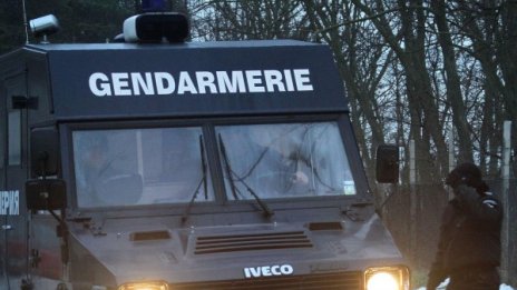 ОмбудсМая даде орязаните права на полицаите на КС