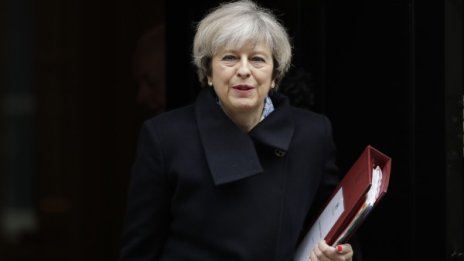 Мей да пази гражданите на ЕС във Великобритания
