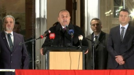 Чавушоглу в Германия: Не ни давайте уроци по демокрация!