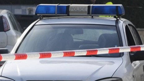 Ученици гониха крадец, задигнал дамска чанта