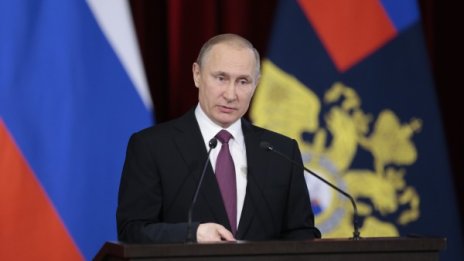 Владимир Путин уволни 10 генерали от правораздаването