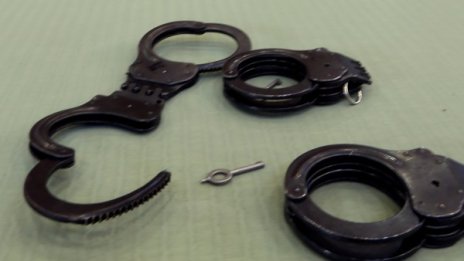 Оставиха в ареста мъж, нападнал и обрал пенсионер