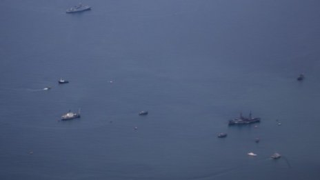 "Комерсант": Военният Ту-154 се е разбил под контрол