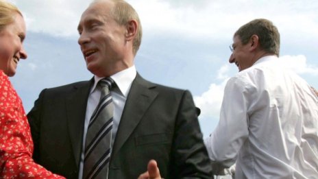 С танци и спорт Кремъл ще повишава избирателната активност