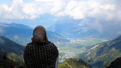 Забраниха бурките в Австрия, и Корана под ударите на закона