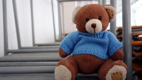 Заради насилие: Родители превръщат децата си в агенти