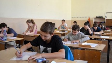 Заявленията за прием в гимназиите &ndash; по електронен път 