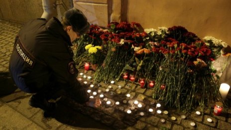 Камикадзе от Централна Азия се е взривил в метрото в Санкт Петербург 