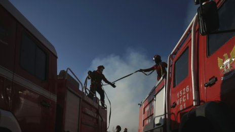 Четирима загинаха при взрив във фабрика за фойерверки