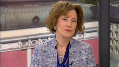 Поптодорова се завръща с думи за Сирия: Политически Чернобил!
